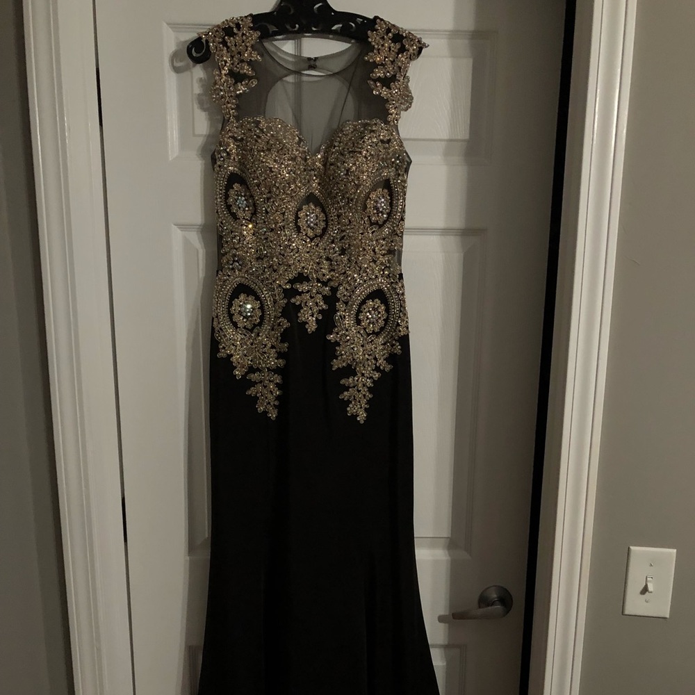 Beautiful Elegant Prom Dress